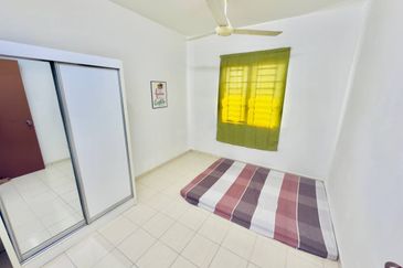 UNIT APARTMENT UNTUK DIJUAL DI  APARTMENT LAGUNA BIRU 1, TAMAN TASIK BIRU, KUNDANG, RAWANG