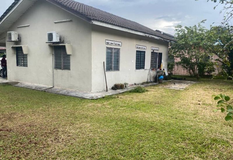 RUMAH BANGLO 1 TINGKAT UNTUK DIJUAL DI TAMAN DESA ANGGERIK, SERENDAH, RAWANG