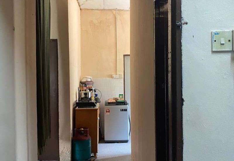RUMAH BANGLO 1 TINGKAT UNTUK DIJUAL DI TAMAN DESA ANGGERIK, SERENDAH, RAWANG
