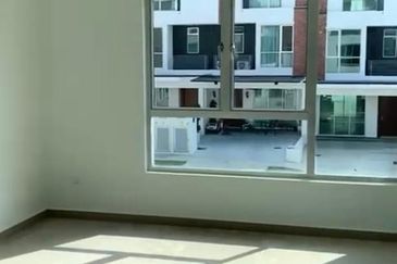 RUMAH TOWNHOUSE UNTUK DIJUAL DI DANAU MENTARI, BANDAR GAMUDA GARDENS, RAWANG