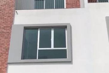 RUMAH TOWNHOUSE UNTUK DIJUAL DI DANAU MENTARI, BANDAR GAMUDA GARDENS, RAWANG