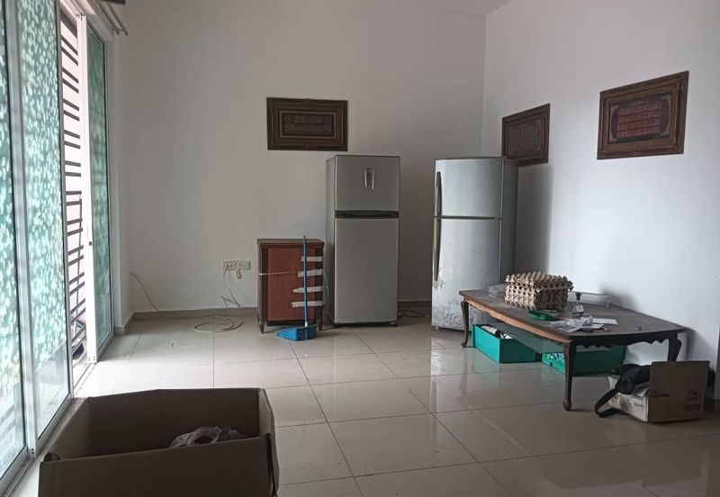 RUMAH TERES 2 TINGKAT (LOT TENGAH) UNTUK DIJUAL DI TAMAN UNIVERSITI, TANJUNG MALIM, PERAK