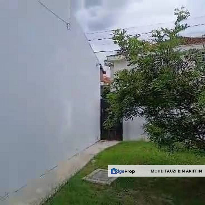 RUMAH TERES CORNER LOT UNTUK DIJUAL DI TAMAN PERTAMA, TANJUNG MALIM, PERAK, Perak, Batang Padang