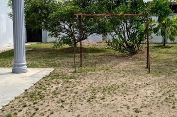 TAMAN PERTAMA, TANJUNG MALIM