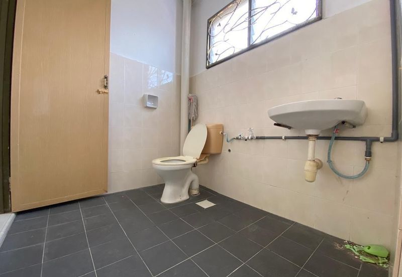 RUMAH TERES 2 TINGKAT UNTUK DI JUAL DI KOTA MALIM PRIMA, TANJUNG MALIM, PERAK