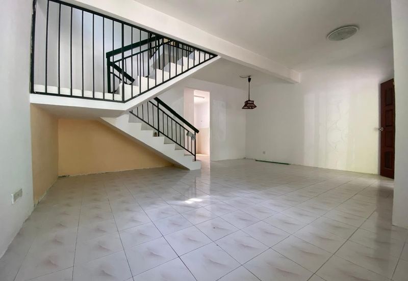 RUMAH TERES 2 TINGKAT UNTUK DI JUAL DI KOTA MALIM PRIMA, TANJUNG MALIM, PERAK