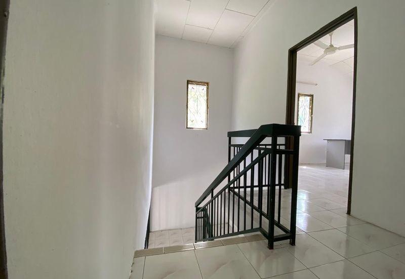 RUMAH TERES 2 TINGKAT UNTUK DI JUAL DI KOTA MALIM PRIMA, TANJUNG MALIM, PERAK