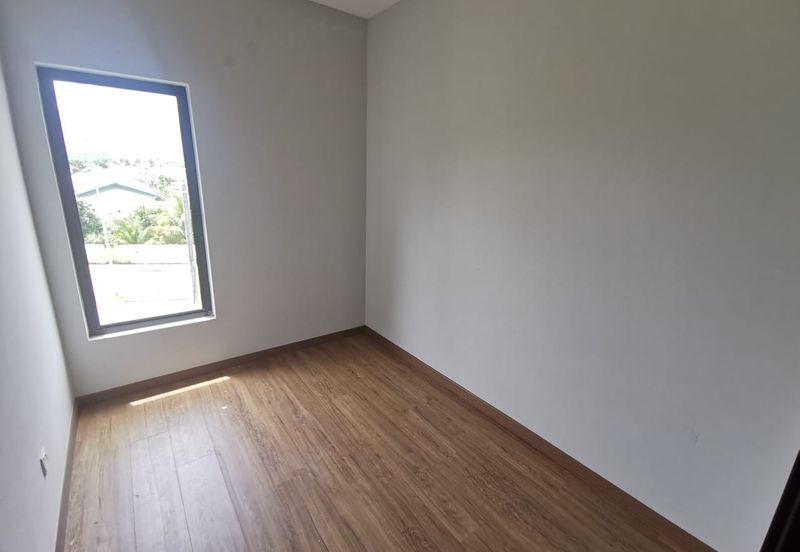 RUMAH TERES 3 TINGKAT UNTUK DIJUAL DI TAMAN BAYAN, BATANGKALI, SELANGOR