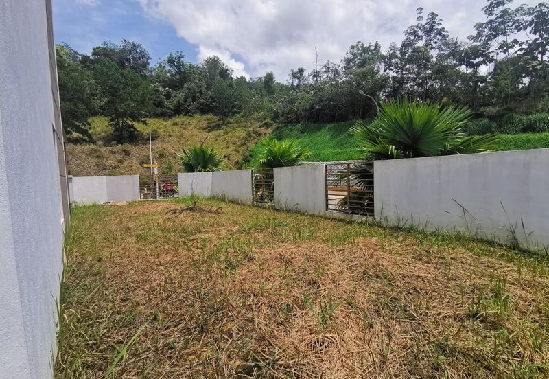 RUMAH TERES 3 TINGKAT UNTUK DIJUAL DI TAMAN BAYAN, BATANGKALI, SELANGOR