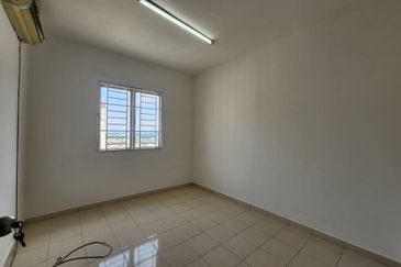 UNIT APARTMENT UNTUK DIJUAL DI LAGUNA BIRU 1 APARTMENT, RAWANG, SELANGOR