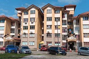 UNIT APARTMENT UNTUK DIJUAL DI PROTON CITY, TANJUNG MALIM, PERAK