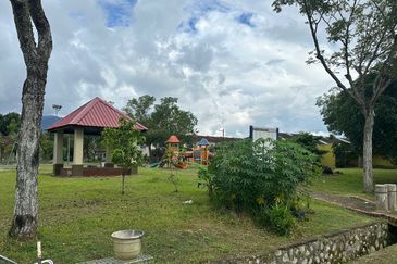 RUMAH TERES 1 TINGKAT UNTUK DIJUAL DI BERNAM JAYA, HULU SELANGOR, SELANGOR