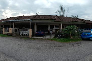 RUMAH TERES SATU TINGKAT UNTUK DIJUAL DI BANDAR BEHRANG 2020, TANJUNG MALIM, PERAK