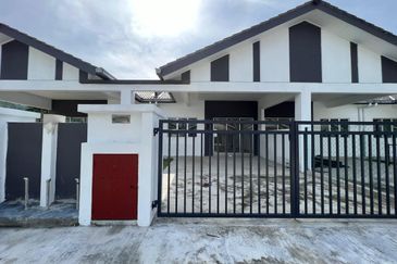 RUMAH TERES SATU TINGKAT UNTUK DIJUAL DI PERUMAHAN TAMAN DESA SERINDIT, KALUMPANG, HULU SELANGOR, SELANGOR