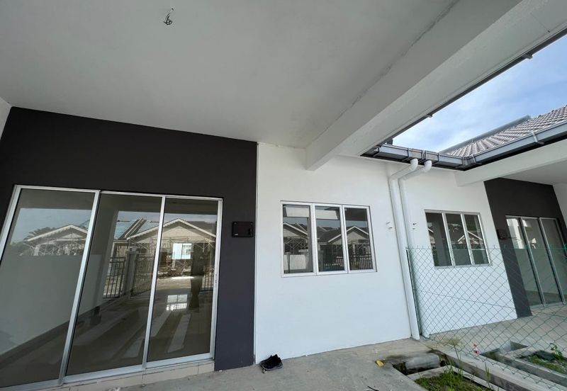 RUMAH TERES SATU TINGKAT UNTUK DIJUAL DI PERUMAHAN TAMAN DESA SERINDIT, KALUMPANG, HULU SELANGOR, SELANGOR