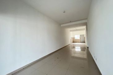 RUMAH TERES SATU TINGKAT UNTUK DIJUAL DI PERUMAHAN TAMAN DESA SERINDIT, KALUMPANG, HULU SELANGOR, SELANGOR