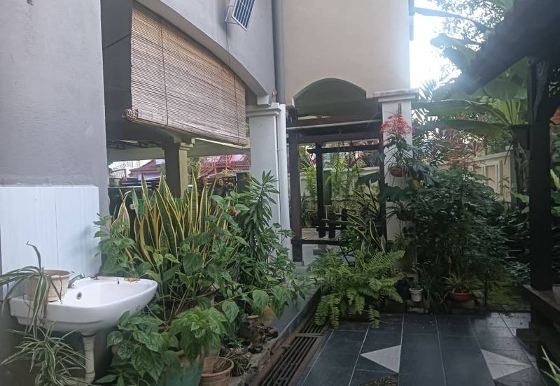 RUMAH TERES DUA TINGKAT UNTUK DIJUAL DI TAMAN KETOYONG PERMAI, TANJUNG MALIM, PERAK