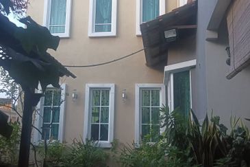 RUMAH TERES DUA TINGKAT UNTUK DIJUAL DI TAMAN KETOYONG PERMAI, TANJUNG MALIM, PERAK