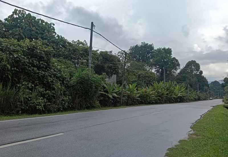 TANAH STATUS LOT KEDIAMAN (76 LOT BESERTA GERAN INDIVIDU) UNTUK DIJUAL DI KG MENDERANG, SUNGKAI, PERAK – LOKASI STRATEGIK !!!