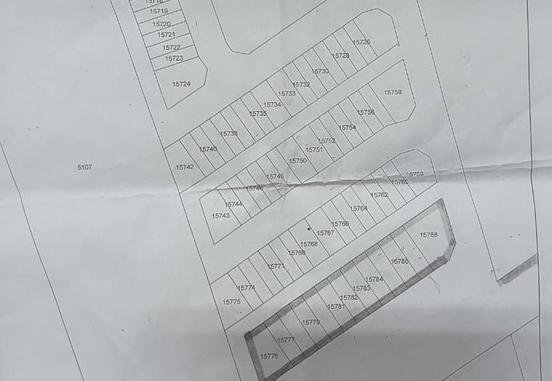 TANAH STATUS LOT KEDIAMAN (76 LOT BESERTA GERAN INDIVIDU) UNTUK DIJUAL DI KG MENDERANG, SUNGKAI, PERAK – LOKASI STRATEGIK !!!