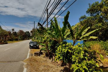 TANAH STATUS LOT KEDIAMAN (76 LOT BESERTA GERAN INDIVIDU) UNTUK DIJUAL DI KG MENDERANG, SUNGKAI, PERAK – LOKASI STRATEGIK !!!