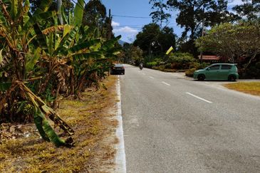 TANAH STATUS LOT KEDIAMAN (76 LOT BESERTA GERAN INDIVIDU) UNTUK DIJUAL DI KG MENDERANG, SUNGKAI, PERAK – LOKASI STRATEGIK !!!