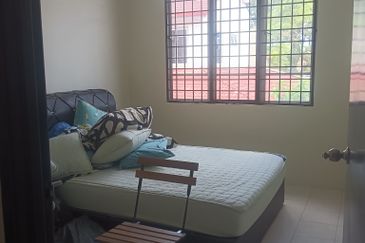 RUMAH TERES DUA TINGKAT UNTUK DIJUAL DI TAMAN WANGSA JAYA, TANJUNG MALIM (CORNER LOT)