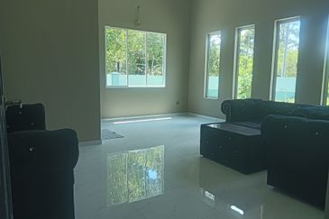 RUMAH TERES DUA TINGKAT UNTUK DIJUAL DI TAMAN WANGSA JAYA, TANJUNG MALIM (CORNER LOT)