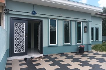 RUMAH TERES DUA TINGKAT UNTUK DIJUAL DI TAMAN WANGSA JAYA, TANJUNG MALIM (CORNER LOT)