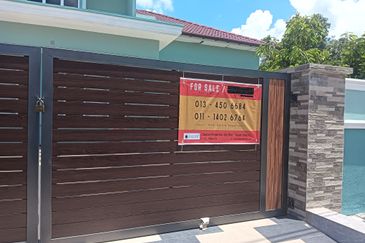RUMAH TERES DUA TINGKAT UNTUK DIJUAL DI TAMAN WANGSA JAYA, TANJUNG MALIM (CORNER LOT)