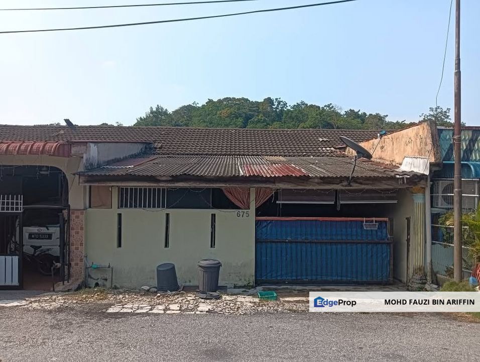 RUMAH TERES 1 TINGKAT UNTUK DIJUAL DI RUMAH AWAM 3, TANJUNG MALIM, PERAK, Perak, Tanjung Malim