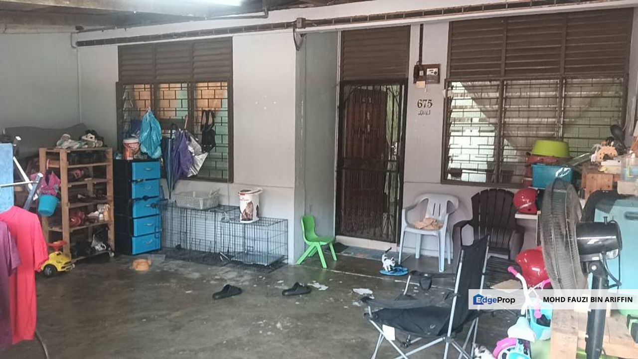 RUMAH TERES 1 TINGKAT UNTUK DIJUAL DI RUMAH AWAM 3, TANJUNG MALIM, PERAK, Perak, Tanjung Malim