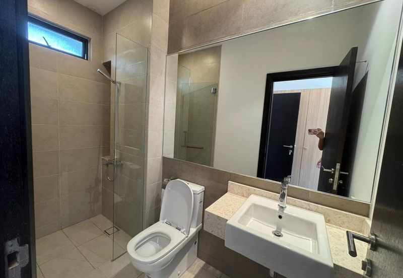 Bayou Creek, Leisure Farm