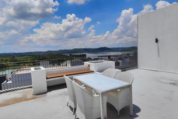 Encorp Marina Puteri Harbour