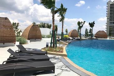 Almas Suites @ Puteri Harbour