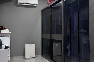 The WaterEdge Residences