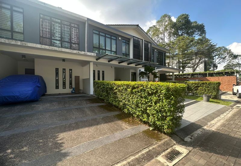 The WaterEdge Residences