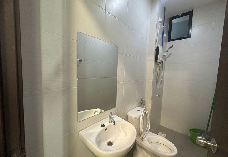 The WaterEdge Residences