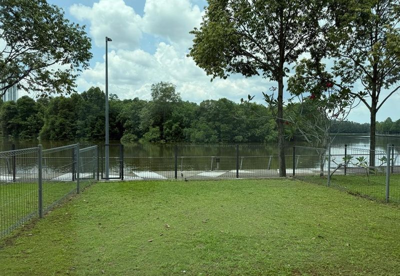 The WaterEdge Residences