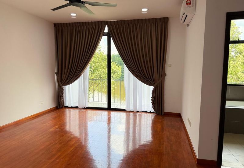 The WaterEdge Residences