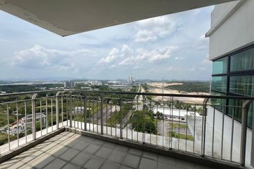 Ujana Executive Apartment