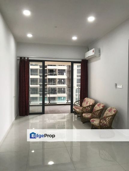 Cozy & Modern Home at Royal Strand For Sale!, Johor, Johor Bahru