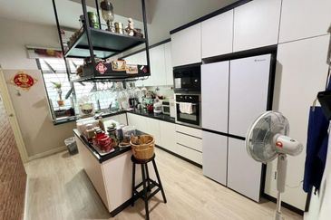 Austin Residence @Taman Mount Austin