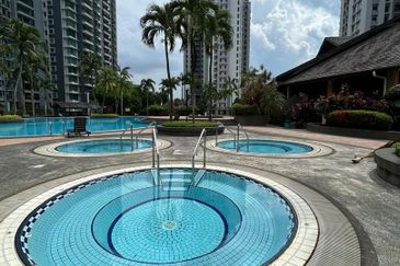 The Straits View, Bandar Baru Permas Jaya