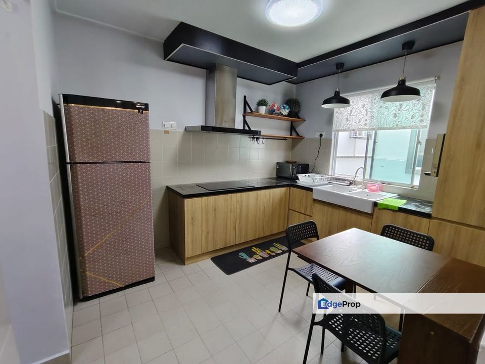 Fully Furnished Townhouse @ Leisure Farm For Rent!, Johor, Gelang Patah