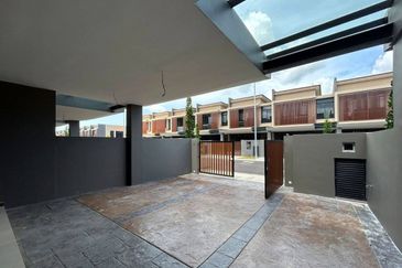 Aurora Resort Villas