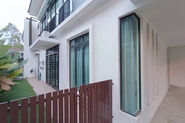 The WaterEdge Residences