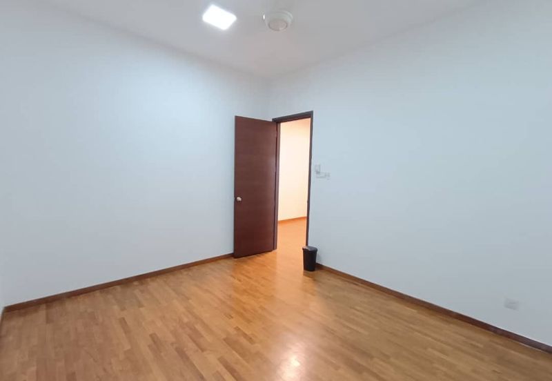 The WaterEdge Residences