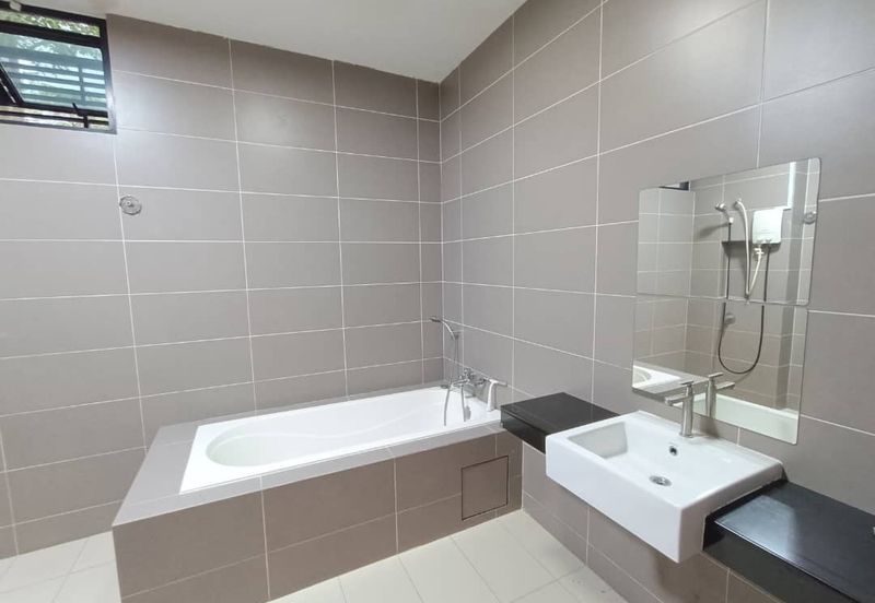 The WaterEdge Residences