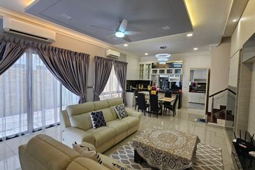 The Canal Garden North, Horizon Hills